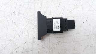 Recambio de warning para seat ibiza (6p1) 2015-2017 1.0 tsi referencia OEM IAM 5F0953235A  