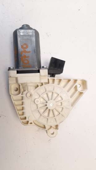Recambio de motor elevalunas trasero izquierdo para mercedes-benz clase s (w221) berlina 2005-2013 4.0 cdi referencia OEM IAM A2 2