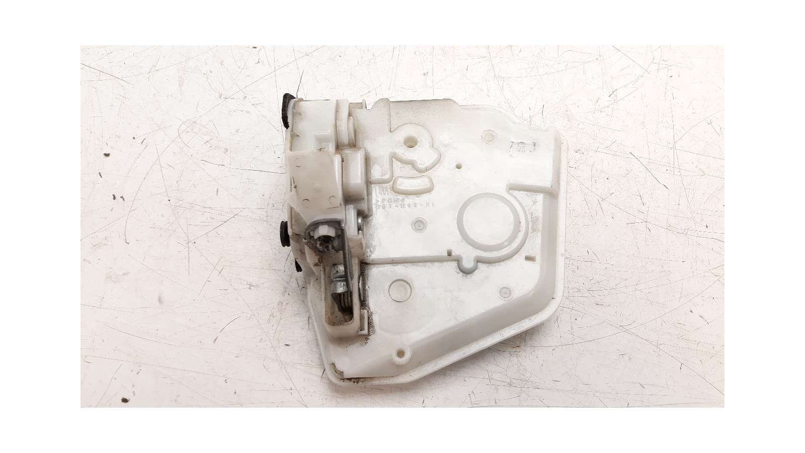 Recambio de cerradura puerta delantera derecha para mazda 3 lim. () 2013- 2.2 turbodiesel cat referencia OEM IAM BHS258310A   Recambio de cerradura puerta delantera derecha para mazda 3 lim. () 2013- 2.2 turbodiesel cat referencia OEM IAM BHS258310A