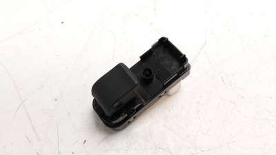 Recambio de mando elevalunas trasero izquierdo para mazda 3 lim. () 2013- 2.2 turbodiesel cat referencia OEM IAM KD3566370  