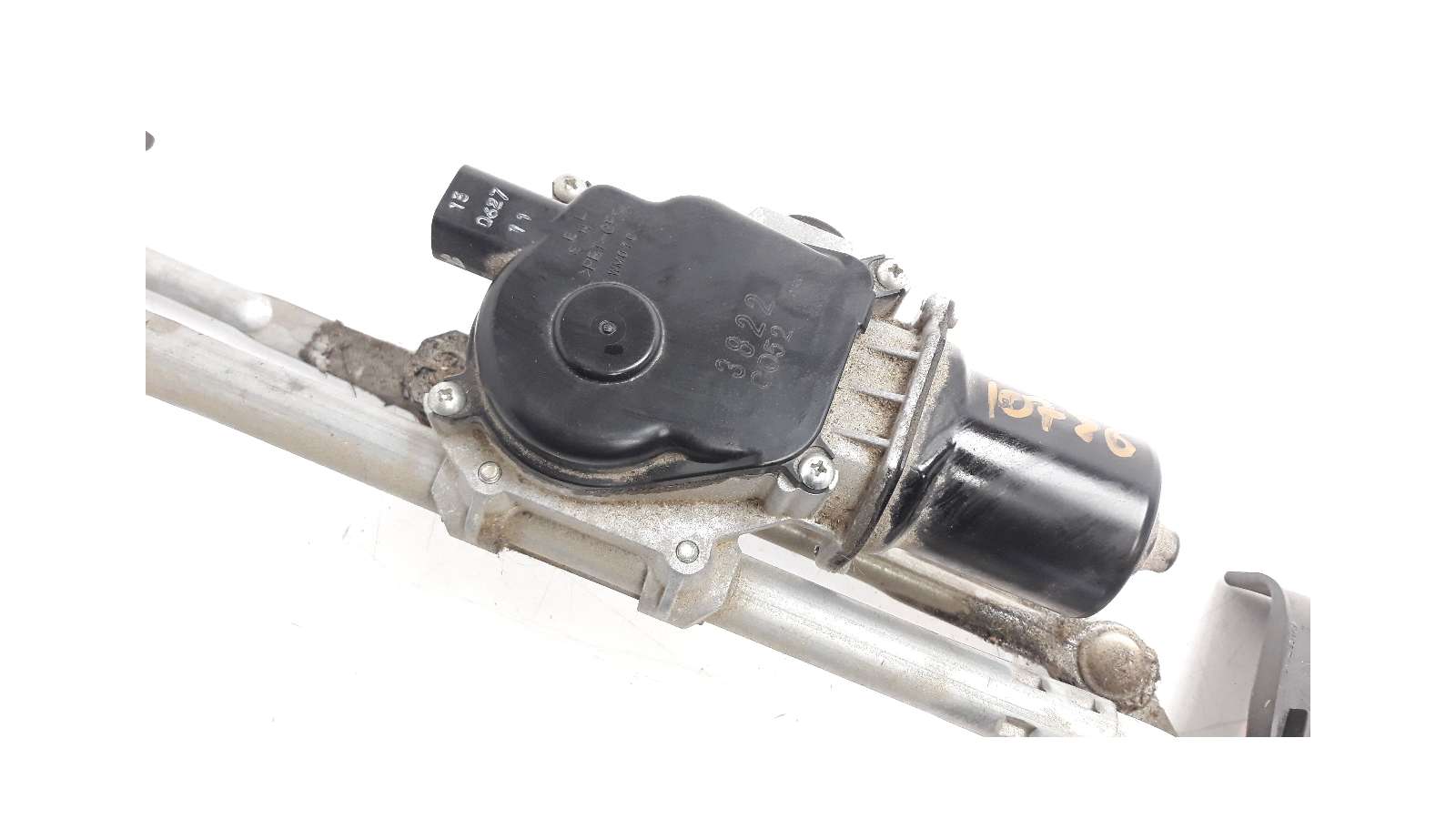 Recambio de motor limpia delantero para mazda 3 lim. () 2013- 2.2 turbodiesel cat referencia OEM IAM BHS267340B   Recambio de motor limpia delantero para mazda 3 lim. () 2013- 2.2 turbodiesel cat referencia OEM IAM BHS267340B