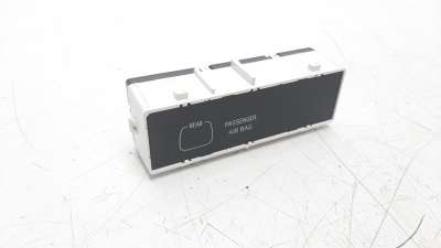 Recambio de pantalla multifuncion para toyota aygo 2014- 1.0 cat referencia OEM IAM AM0111180451  