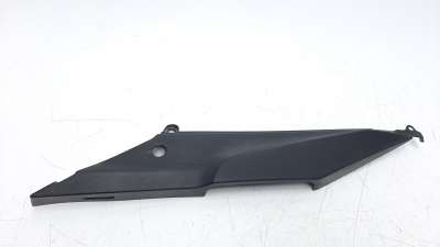Recambio de moldura para honda vfr800x crossrunner 2015- crossrunner (vfr800x) referencia OEM IAM 77230MGY6400  