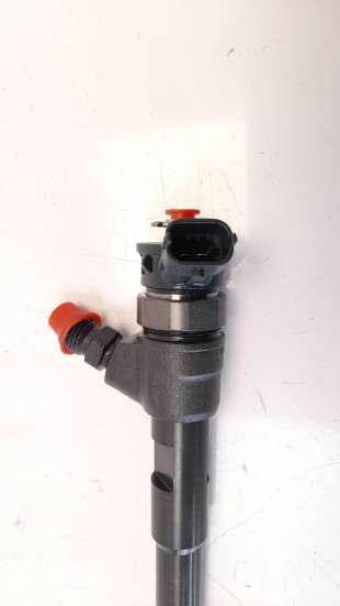 Recambio de inyector para renault clio iv grandtour 2013- 1.5 dci diesel fap referencia OEM IAM 8201453073 0445110652  2