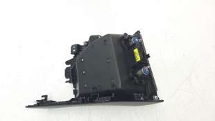 Recambio de moldura para kia sportage 2015- 1.7 crdi cat referencia OEM IAM 84680F1210WK UMMC1607201044B 84681F1200 2