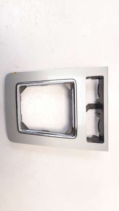 Recambio de moldura para skoda octavia lim. (5e3) 2013-2018 ambition referencia OEM IAM 5E1863212A  