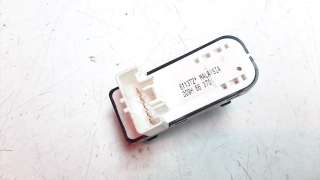 Recambio de mando elevalunas trasero derecho para mazda 2 lim. () 2014- 1.5 16v cat referencia OEM IAM D09H66370  
