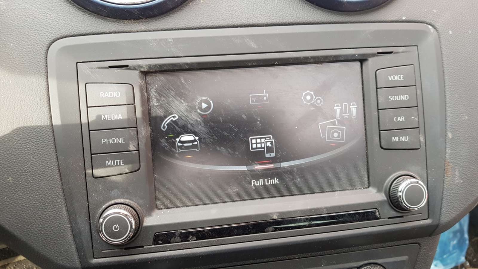 Recambio de sistema audio / radio cd para seat ibiza (6p1) 2015-2017 1.2 tsi referencia OEM IAM 5F0919604   Recambio de sistema audio / radio cd para seat ibiza (6p1) 2015-2017 1.2 tsi referencia OEM IAM 5F0919604