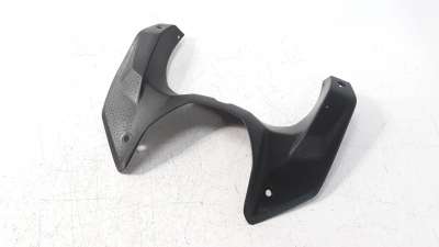 Recambio de moldura para honda crf 1100l africa twin 2019- referencia OEM IAM 64611MKSE20  