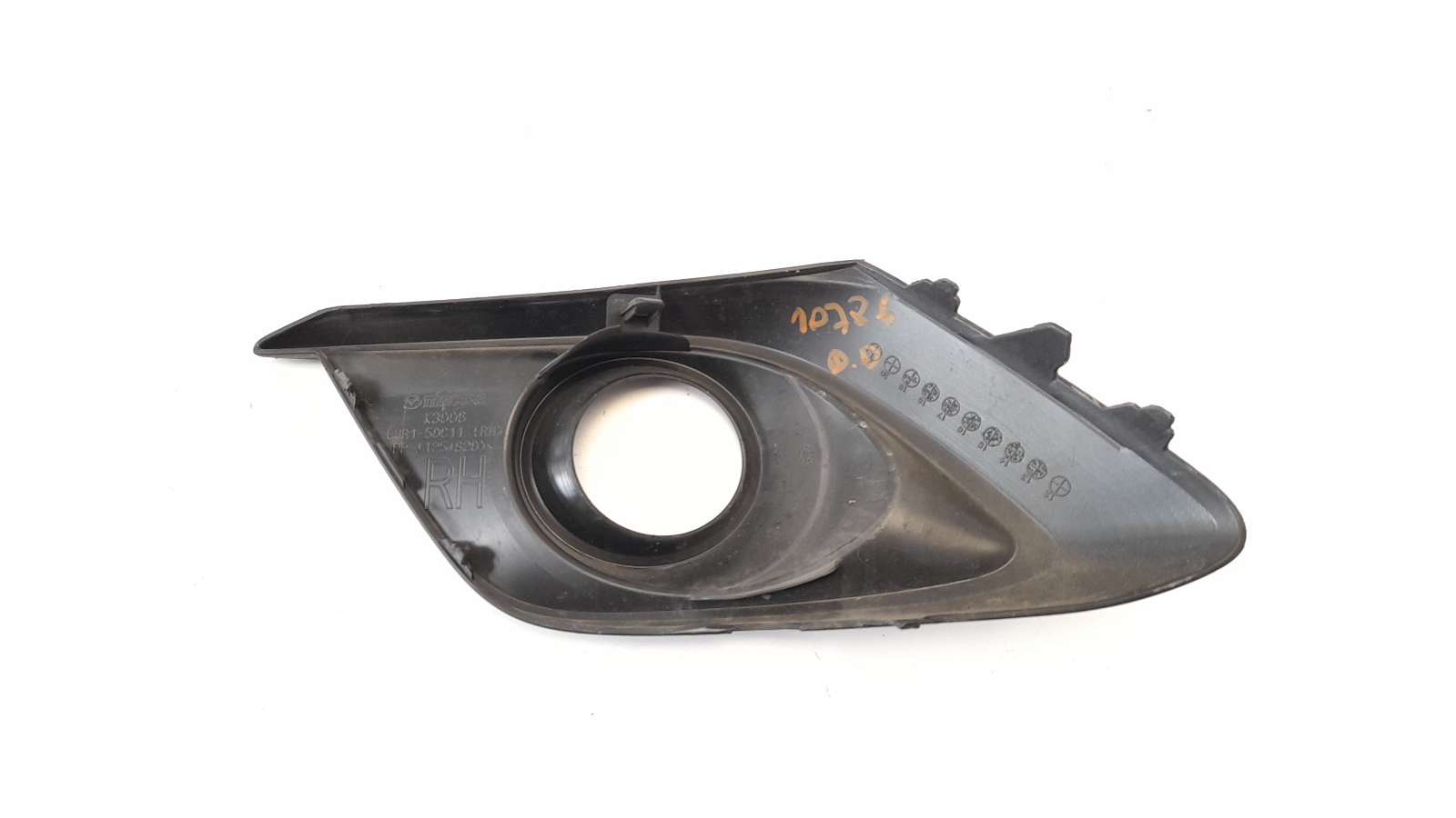 Recambio de rejilla paragolpes derecha para mazda 3 lim. () 2013- 2.2 turbodiesel cat referencia OEM IAM BHR150C11 108602917  Recambio de rejilla paragolpes derecha para mazda 3 lim. () 2013- 2.2 turbodiesel cat referencia OEM IAM BHR150C11 108602917