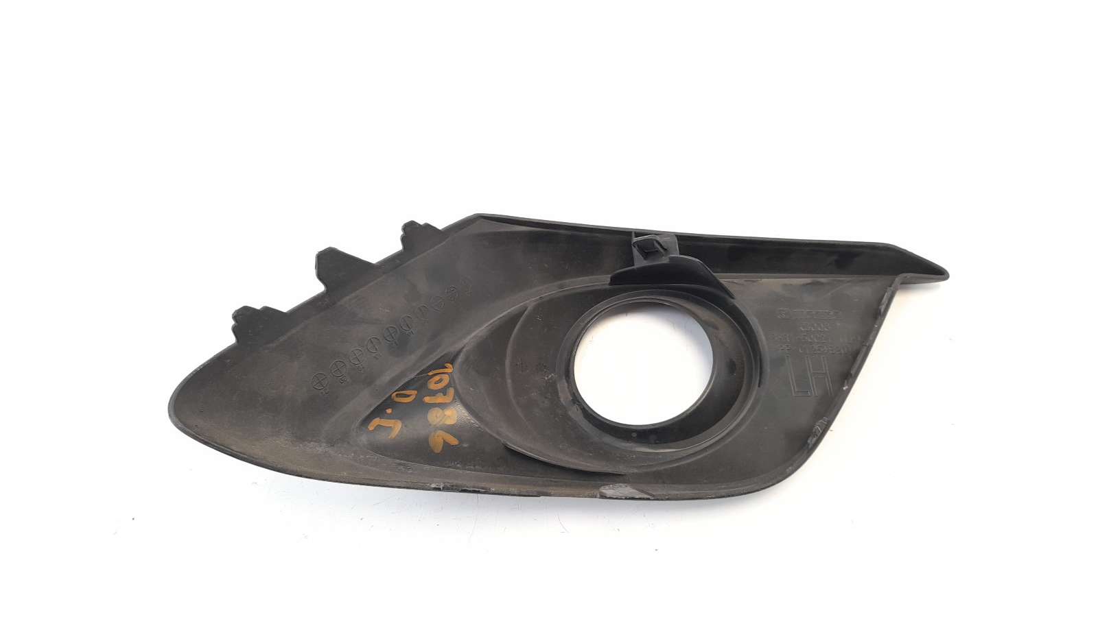 Recambio de rejilla paragolpes izquierda para mazda 3 lim. () 2013- 2.2 turbodiesel cat referencia OEM IAM BHR150C21 108602918  Recambio de rejilla paragolpes izquierda para mazda 3 lim. () 2013- 2.2 turbodiesel cat referencia OEM IAM BHR150C21 108602918