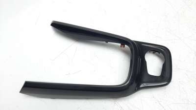 Recambio de moldura para suzuki vitara 2015- 1.6 ddis turbodiesel cat referencia OEM IAM 7581154P3  