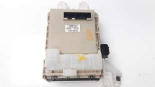 Recambio de caja reles / fusibles para toyota verso 2009-2018 1.6 16v cat referencia OEM IAM 827300F290   2