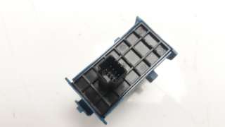 Recambio de mando elevalunas trasero derecho para toyota verso 2009-2018 1.6 16v cat referencia OEM IAM 848100F030  
