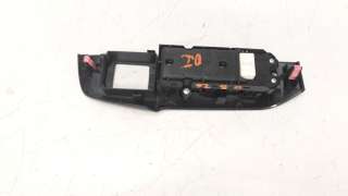 Recambio de mando elevalunas delantero izquierdo para lexus nx 2014- 2.5 16v cat (híbrido) referencia OEM IAM 8404078010  