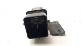 Recambio de caja precalentamiento para hyundai i40 2012- 1.7 crdi cat referencia OEM IAM 368302A400  