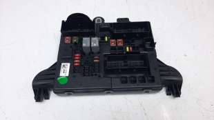 Recambio de caja reles / fusibles para opel insignia country tourer 2013-2017 2.0 16v cdti referencia OEM IAM 22737766  