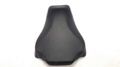 Recambio de asiento para honda cb 650r 2018- referencia OEM IAM 77100MKYD51ZA  