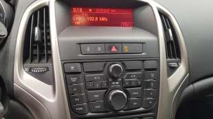 Recambio de sistema audio / radio cd para opel astra j lim. 2009-2015 1.7 16v cdti referencia OEM IAM 20983513 13337218  2