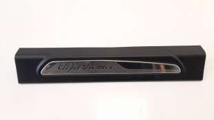 Recambio de moldura para alfa romeo giulia (952) 2016- 2.2 jtdm cat referencia OEM IAM 156107572  