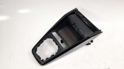 Recambio de moldura para kia stonic (ybcuv) 2017- 1.0 tgdi cat referencia OEM IAM 84635H8000  
