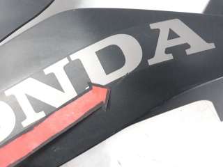 Recambio de moldura para honda cbr 650r 2018- referencia OEM IAM 64270MKND100  