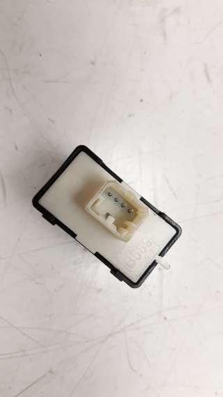Recambio de mando elevalunas delantero derecho para jeep renegade 2014- 1.0 t-gdi cat referencia OEM IAM 30170843  