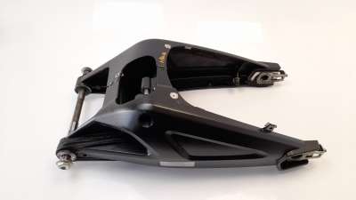Recambio de puente trasero para ducati monster 696 2007-2015 referencia OEM IAM 37011153A  