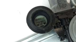 Recambio de elevalunas trasero izquierdo para toyota yaris 2014-2017 referencia OEM IAM 698400D220  