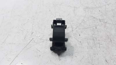 Recambio de mando elevalunas trasero derecho para toyota yaris 2014-2017 referencia OEM IAM 19282912  