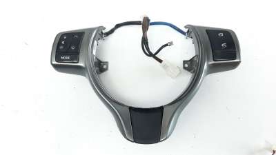 Recambio de mando volante para toyota yaris 2014-2017 referencia OEM IAM 842500D040B2  