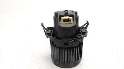 Recambio de ventilador calefaccion para renault clio iv 2012- 1.2 16v referencia OEM IAM 272101005R 34352 VHF260017
