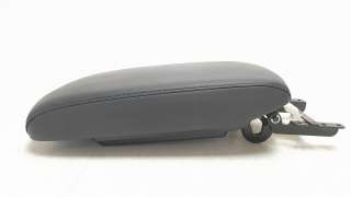 Recambio de apoyabrazos central para toyota rav 4 2012-2019 referencia OEM IAM 5895935010  