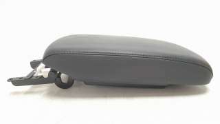 Recambio de apoyabrazos central para toyota rav 4 2012-2019 referencia OEM IAM 5895935010  