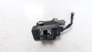 Recambio de cerradura maletero / porton para toyota rav 4 2012-2019 referencia OEM IAM 6935042060  
