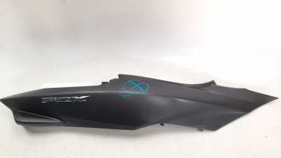 Recambio de moldura para honda pcx 125 2014-2019 referencia OEM IAM 83510K35V000  