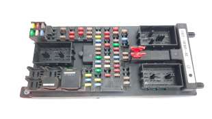 Recambio de caja reles / fusibles para land rover discovery 4 2009-2016 3.0 td v6 cat referencia OEM IAM FH2214F041AC  