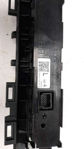 Recambio de pantalla multifuncion para mazda 3 lim. () 2013- 2.2 turbodiesel cat referencia OEM IAM BHR1A  