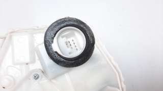 Recambio de cerradura puerta trasera derecha para mazda 3 berlina (bp) 2019- referencia OEM IAM BDMC72310B  