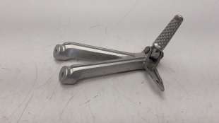 Recambio de estribo lateral para honda cb 650r 2018- referencia OEM IAM 50750MKND50  