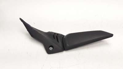 Recambio de moldura para honda cb 650r 2018- referencia OEM IAM 83500MKND50  