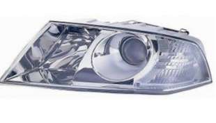 Recambio de faro izquierdo para skoda octavia berlina (1z3) 2004-2010 referencia OEM IAM 1Z1941017Q 10119561002 SK0244904