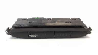 Recambio de pantalla multifuncion para hyundai i20 2014- 1.2 16v cat referencia OEM IAM 93700C8030  