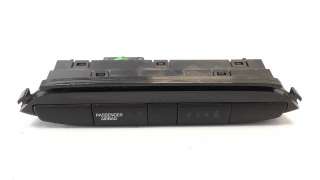 Recambio de pantalla multifuncion para hyundai i20 2014- 1.2 16v cat referencia OEM IAM 93700C8030  