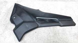Recambio de moldura para honda cb 500x 2016- referencia OEM IAM 83511MKPJ800  