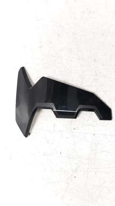 Recambio de moldura para honda cb 500x 2016- referencia OEM IAM 83620MKPJ80  