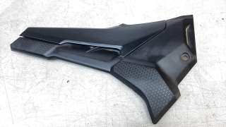 Recambio de moldura para honda cb 500x 2016- referencia OEM IAM 83611MKPJ80  