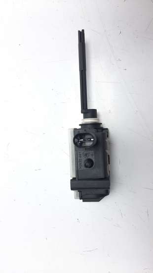 Recambio de tapa exterior combustible para bmw x1 (e84) 2009-2015 sdrive 18d referencia OEM IAM 67117193172   2