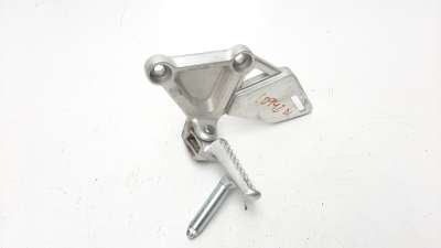 Recambio de estribo lateral para honda cb 650r 2018- referencia OEM IAM 50700MKND50  