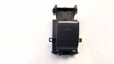 Recambio de mando elevalunas trasero izquierdo para toyota corolla (e21) 2019- referencia OEM IAM 8481002240  